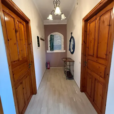 Lägenhet Cornelia Lákka