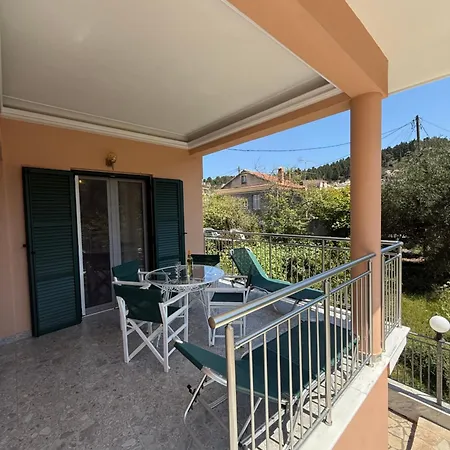 Cornelia Апартаменты Лакка